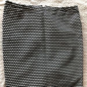 Merona Black and White diamond pencil skirt